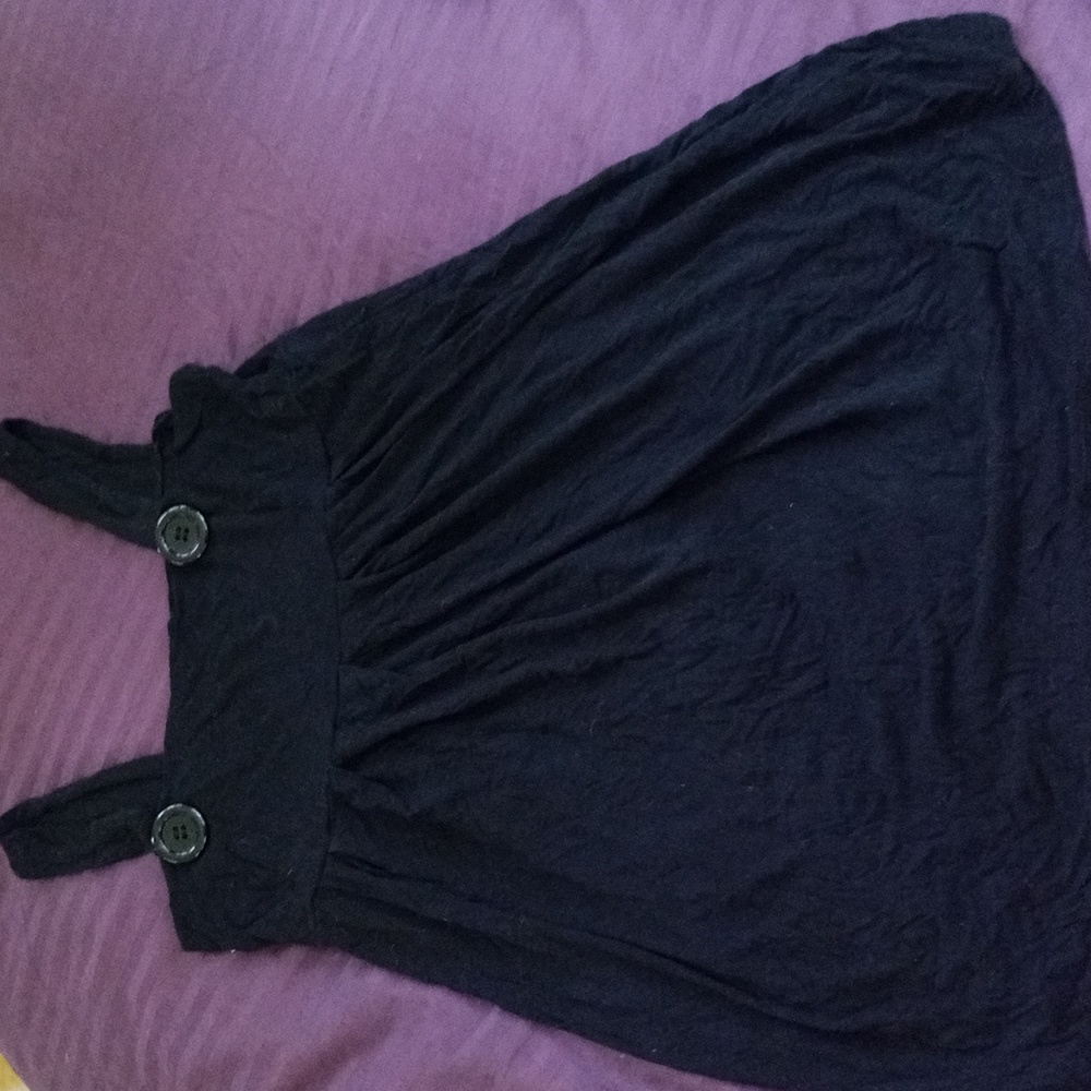 Size small. Fits medium. Mini dress or long shirt. Strapless
